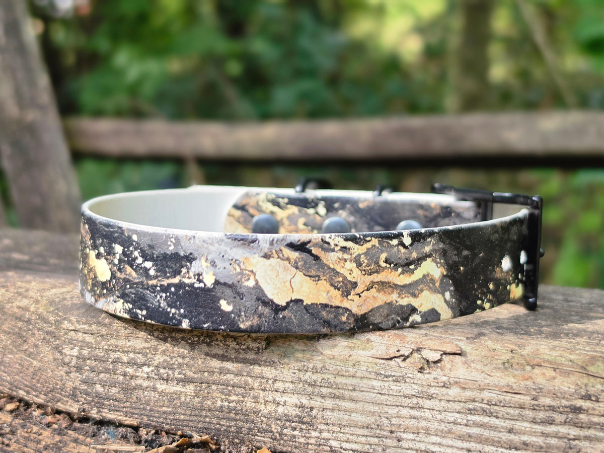 Black and Gold Marble 12-16in